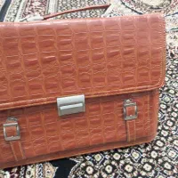 کیف چرم رمزدار باکلاس خوش رنگ برای مدارک یا اداری