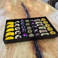 خانم حلواپز قناد شیرینی پز