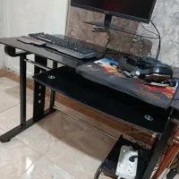 میز کامپیوتر شیشه ای ترک|میز تحریر و کامپیوتر|محمدشهر, ولدآباد|دیوار