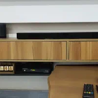 میز تلویزیون دیواری