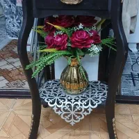 گلدان و میز تلفن|میز تلفن|رشت, حمیدیان|دیوار