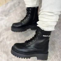 کفش های پاییزه و زمستانی|کیف، کفش، کمربند|چالوس, |دیوار