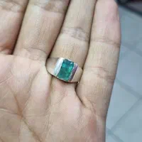 انگشتر زمرد