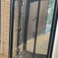 ویترین ، زیر تلویزیون