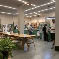 جذب نیروی صندوق دار ، باریستا ، ویتر ، آشپز