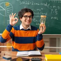 تدریس ریاضی و فیزیک اول تا دوازدهم از ساعتی ۱۸۰