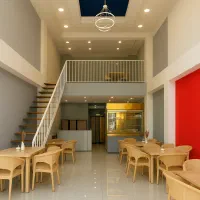 ۲۰۰ متر / مغازه بر مطهری / نوساز / معاوضه و تهاتر