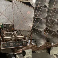 کشتی بادبانی دست ساز|مجسمه، تندیس، ماکت|اصفهان, باغ فدک|دیوار