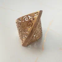 مدال ستاره و انگشتر جلوه داره زیبا
