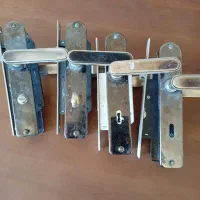 قفل و دستگیره