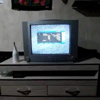 تی وی با میز تی وی ۲/۵۰۰