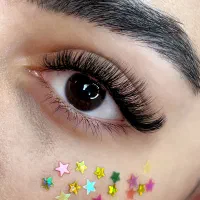 اکستنشن مژه و لیفت مژه و ابرو
