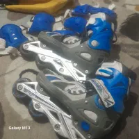 یک جفت اسکیت سالم