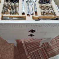 کنسول قاشق و چنگال.