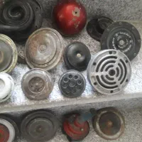 بوق|قطعات یدکی و لوازم جانبی|ری, شهادت|دیوار