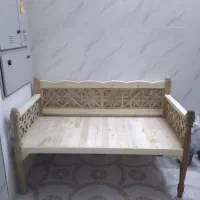 تخت چوبی