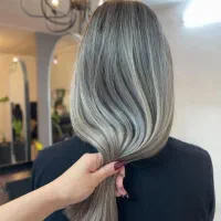 رنگ و لایت ،بالیاژ،کراتین و احیای مو و موخوره گیری|خدمات آرایشگری و زیبایی|مشهد, جانباز|دیوار
