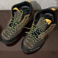 کفش کوه قارتال|کوهنوردی و کمپینگ|زنجان, |دیوار