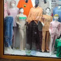 چوب لباسی و وسایل مغازه حراج