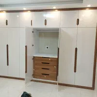 کمددیواری رنگ نقره آبی (کد۱۳۴۸)|جاکفشی، کمد، دراور|رشت, پیرکلاچای|دیوار