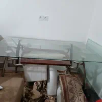 میز غذای خوری در حدی نو بدون صندلی|میز و صندلی غذاخوری|چغادک, |دیوار