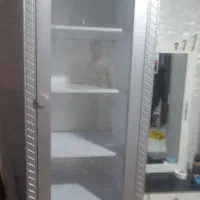 کمد لباس و ویترین در حد نو|بوفه، ویترین، کنسول|زاینده رود, |دیوار