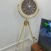 ساعت ایستاده