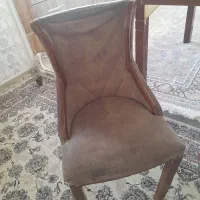 ۴ عدد صندلی برای میز غذا خوری