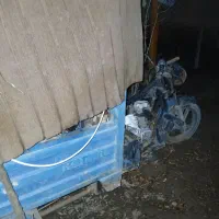 سه چرخ|موتورسیکلت|آشخانه, |دیوار