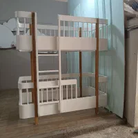 منشی کارگاه نجاری خانم