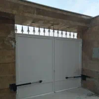 جک و دوربین مداربسته