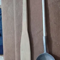 چوب حلیم زنی و ملاقه روحی حلیم بزرگ|ظروف پخت‌وپز|همدان, |دیوار