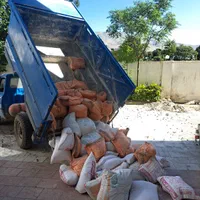 حمل نخاله وپخش مصالح خریدزایعات وتخریب جزئی وکلی