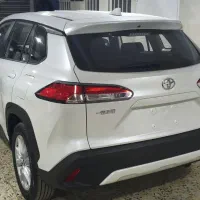 کرولا کراس هیبریدی 2025 سفید