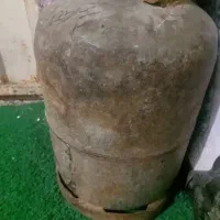 دوعدد کپسول گاز بوتان