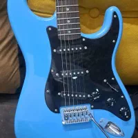 گیتار الکتریک squier با آمپلی فایر