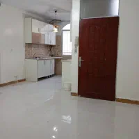 35 متر/همکف/خوش نقشه/فول بازسازی/بدون پله