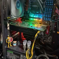 کیس گیمینگ و رندرینگ هشت هسته ای|رایانه رومیزی|تهران, خاک سفید|دیوار