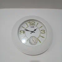 ساعت دیواری سالم در حد نو