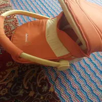 کالسکه و کریر هر با هم دومیلیون ۷۵۰