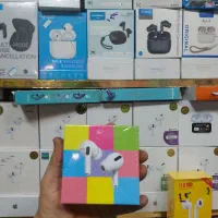 ایرپاد هندزفری بی سیم پرو رنگی مدل TWMاقتصادی