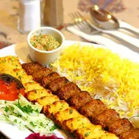 استخدام تعدادی نیرو دررستوران همراه غذا و جای خواب|استخدام خدمات فروشگاه و رستوران|تهران, تجریش|دیوار