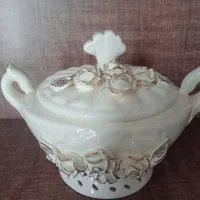 شیرینی و شکلات خوری