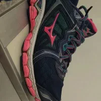 کتونی|کیف، کفش، کمربند|اسفراین, |دیوار