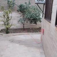 آپارتمان ۸۰ متری همکف با حیاط اختصاصی|اجارهٔ آپارتمان|محلات, |دیوار