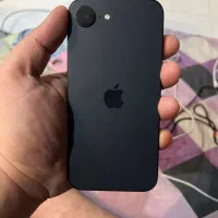 گوشی آیفون 16e