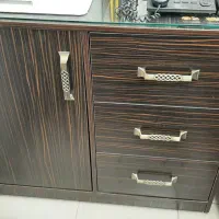 کمد کشودار و دارای دوطبقه