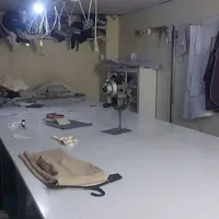 خیاط نمونه دوز مانتو و پالتو، کمک برشکار