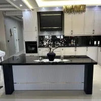طراحی و ساخت و نصب انواع کابینت و کمدوصنایع چوبی