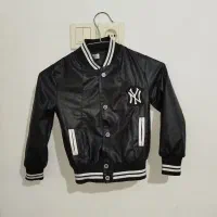 کاپشن و شلوار لی مناسب ۴ تا ۵ سال|کفش و لباس بچه|ملایر, |دیوار